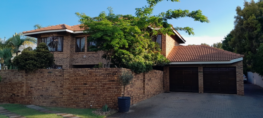 4 Bedroom Property for Sale in Silver Lakes Gauteng