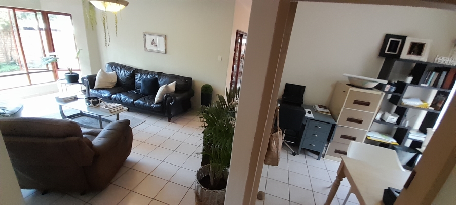 4 Bedroom Property for Sale in Silver Lakes Gauteng