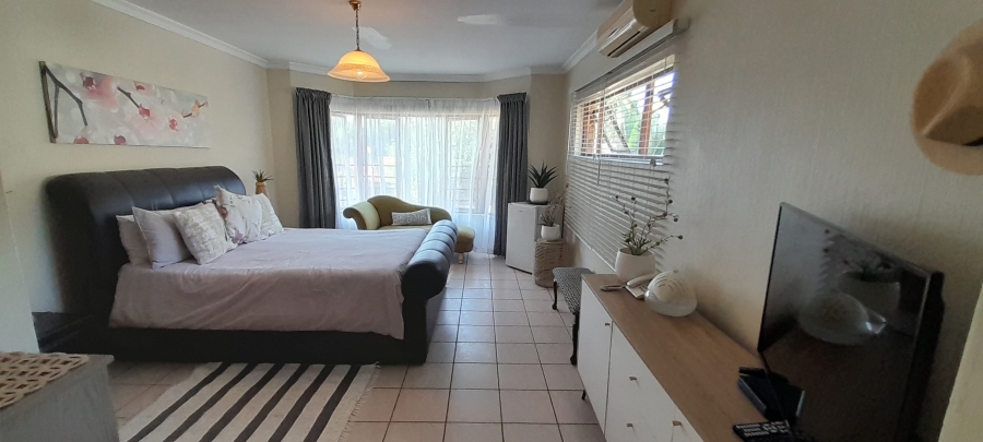 4 Bedroom Property for Sale in Silver Lakes Gauteng