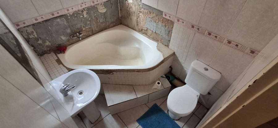 3 Bedroom Property for Sale in Elandspoort Gauteng