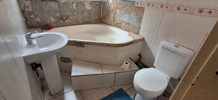 3 Bedroom Property for Sale in Elandspoort Gauteng