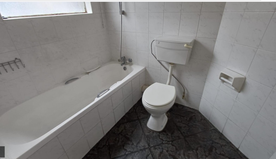 2 Bedroom Property for Sale in Raceview Gauteng