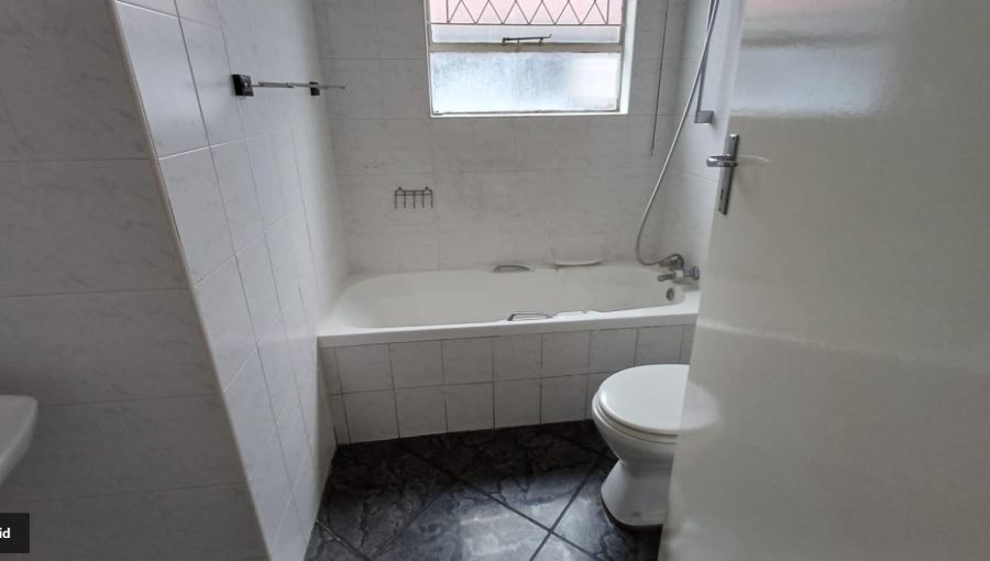 2 Bedroom Property for Sale in Raceview Gauteng