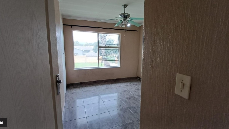 2 Bedroom Property for Sale in Raceview Gauteng