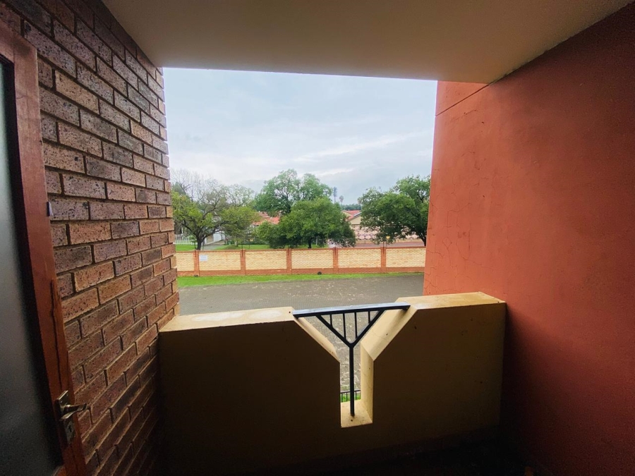 2 Bedroom Property for Sale in Comet Gauteng