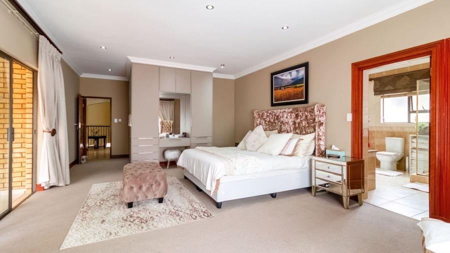 5 Bedroom Property for Sale in Meyersdal Gauteng