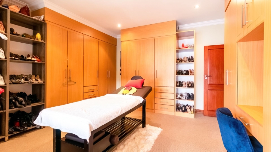 5 Bedroom Property for Sale in Meyersdal Gauteng