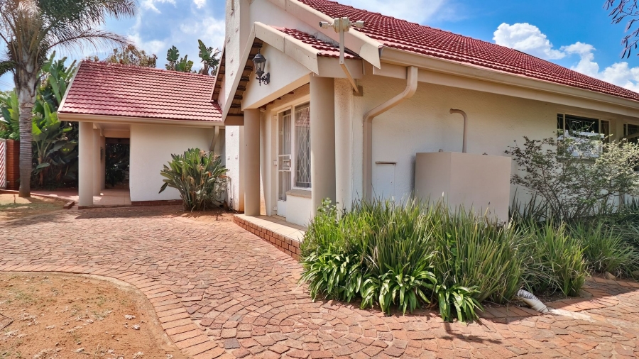 4 Bedroom Property for Sale in Gillview Gauteng