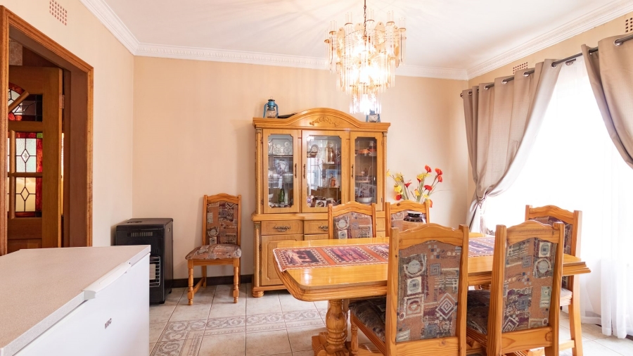 4 Bedroom Property for Sale in Gillview Gauteng