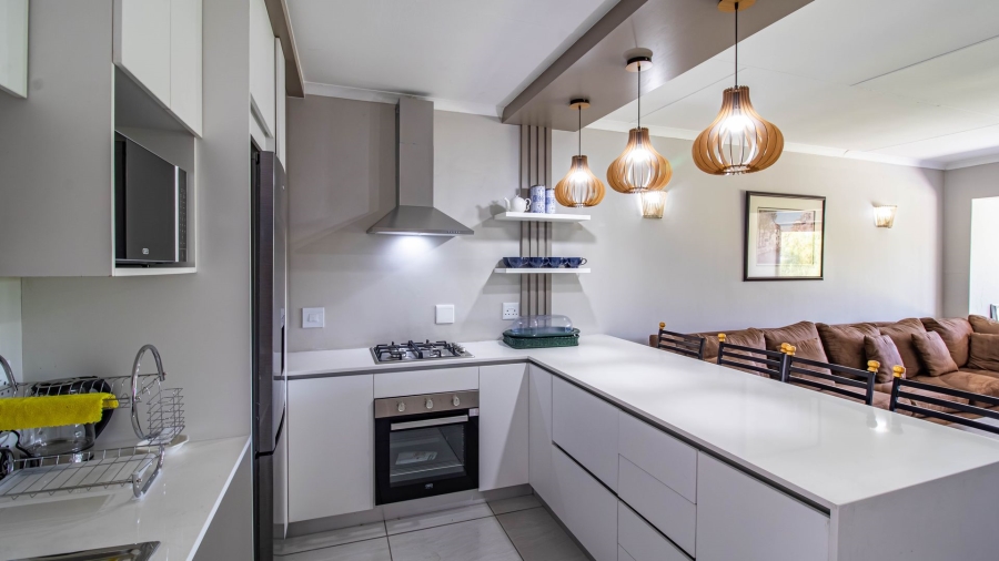 2 Bedroom Property for Sale in Peacehaven Gauteng