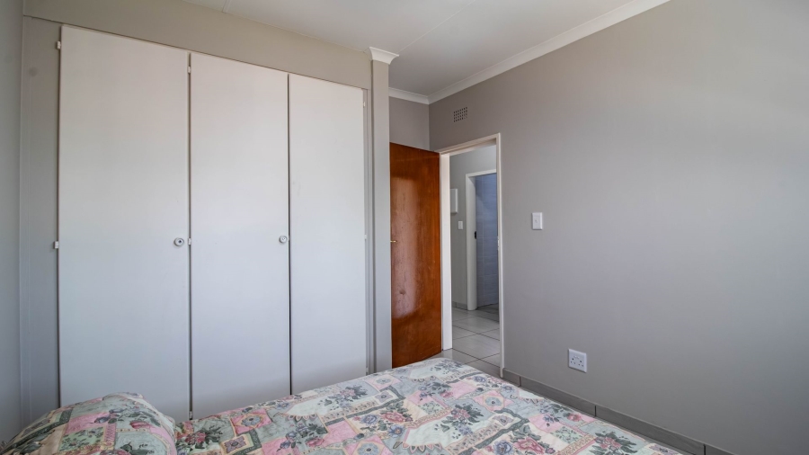 2 Bedroom Property for Sale in Peacehaven Gauteng