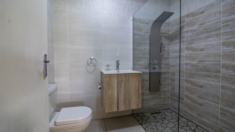 2 Bedroom Property for Sale in Peacehaven Gauteng