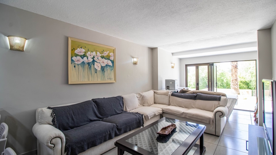 2 Bedroom Property for Sale in Peacehaven Gauteng