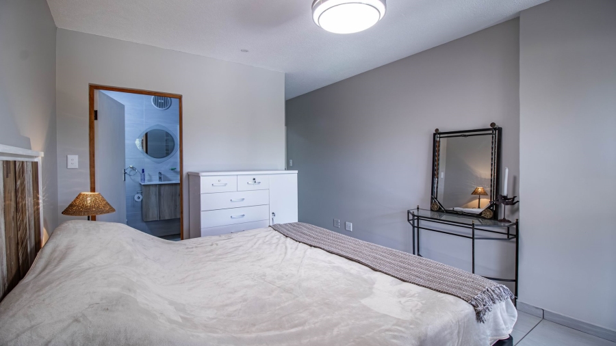 2 Bedroom Property for Sale in Peacehaven Gauteng