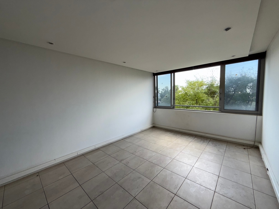 2 Bedroom Property for Sale in Bedford Gardens Gauteng