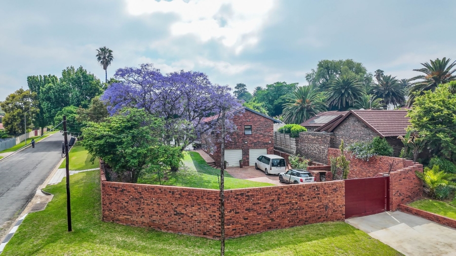 4 Bedroom Property for Sale in Rembrandt Park Gauteng