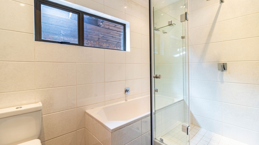 4 Bedroom Property for Sale in Rembrandt Park Gauteng