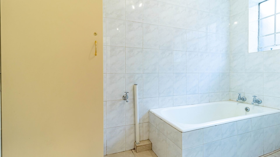 4 Bedroom Property for Sale in Rembrandt Park Gauteng