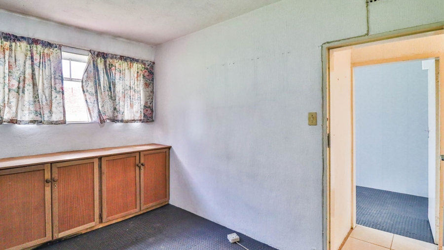 4 Bedroom Property for Sale in Rembrandt Park Gauteng