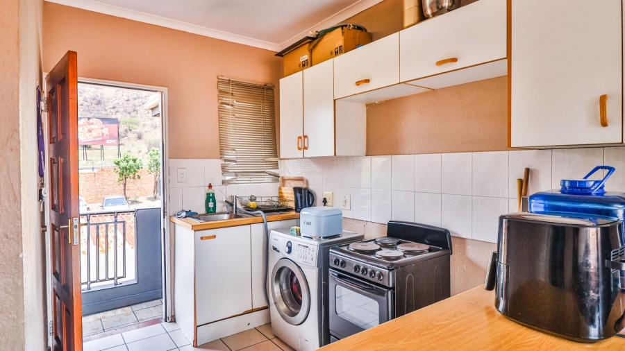 2 Bedroom Property for Sale in Linmeyer Gauteng