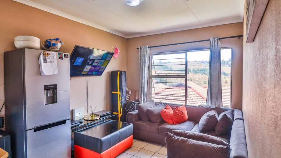 2 Bedroom Property for Sale in Linmeyer Gauteng