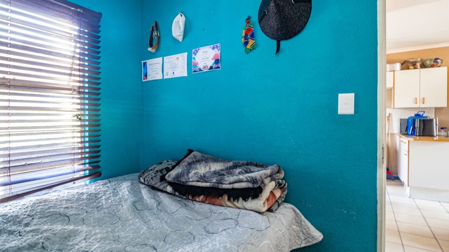 2 Bedroom Property for Sale in Linmeyer Gauteng