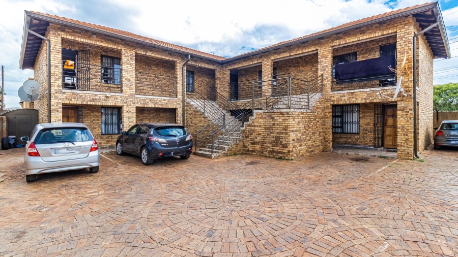 12 Bedroom Property for Sale in Lenasia South Gauteng