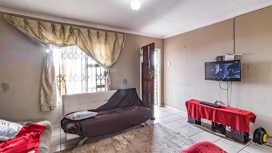 12 Bedroom Property for Sale in Lenasia South Gauteng