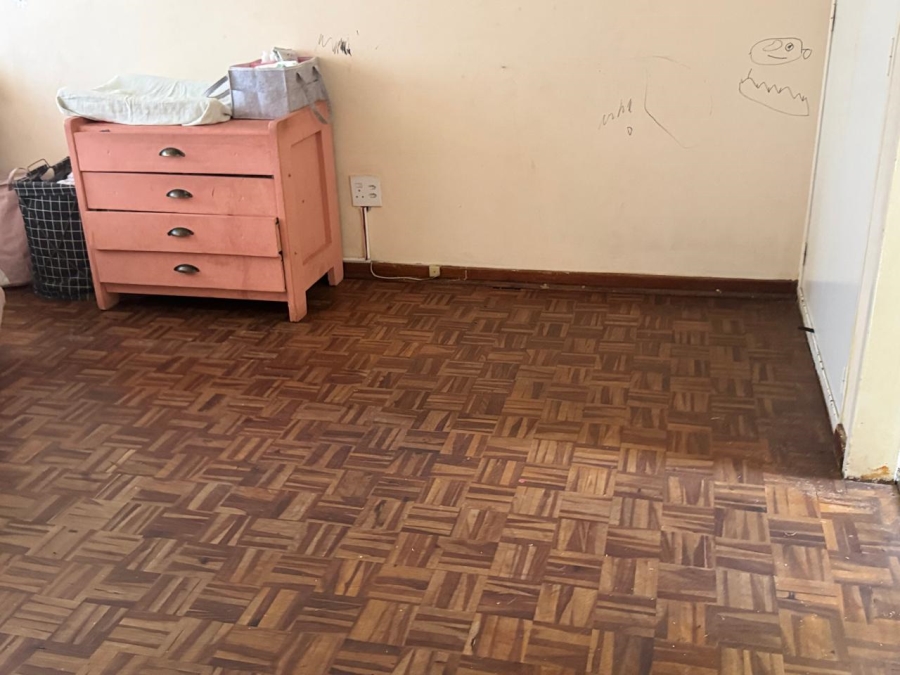 5 Bedroom Property for Sale in Meredale Gauteng