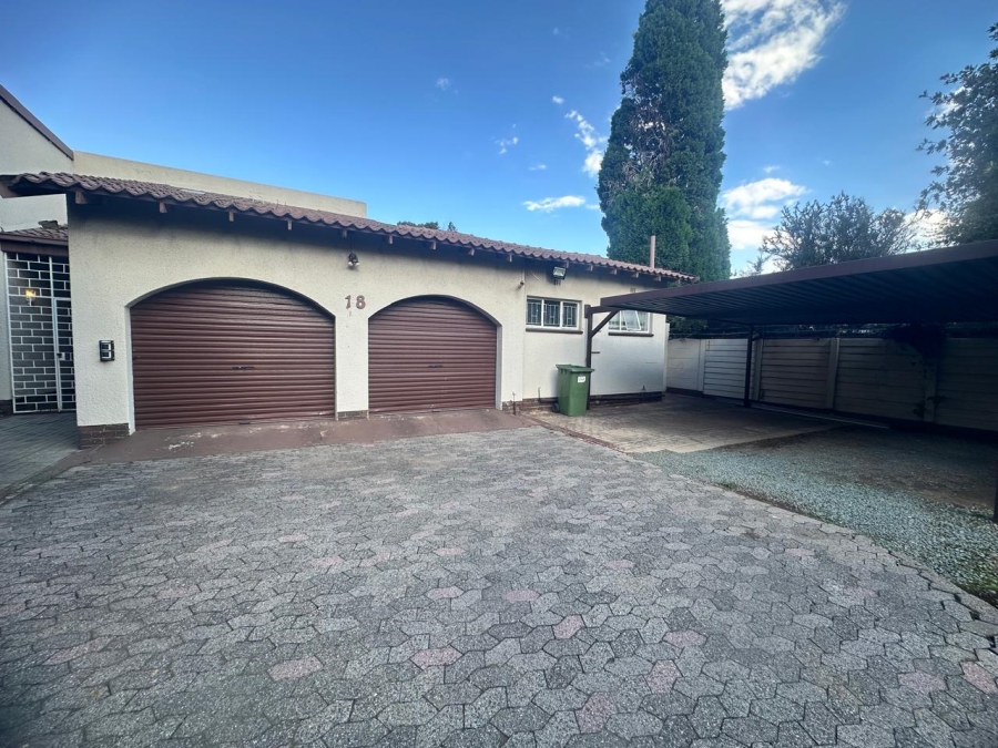 To Let 3 Bedroom Property for Rent in Brackenhurst Gauteng