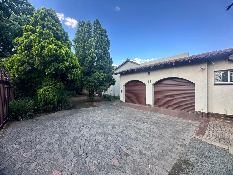 To Let 3 Bedroom Property for Rent in Brackenhurst Gauteng