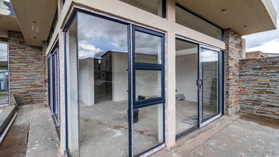 4 Bedroom Property for Sale in Eye of Africa Gauteng