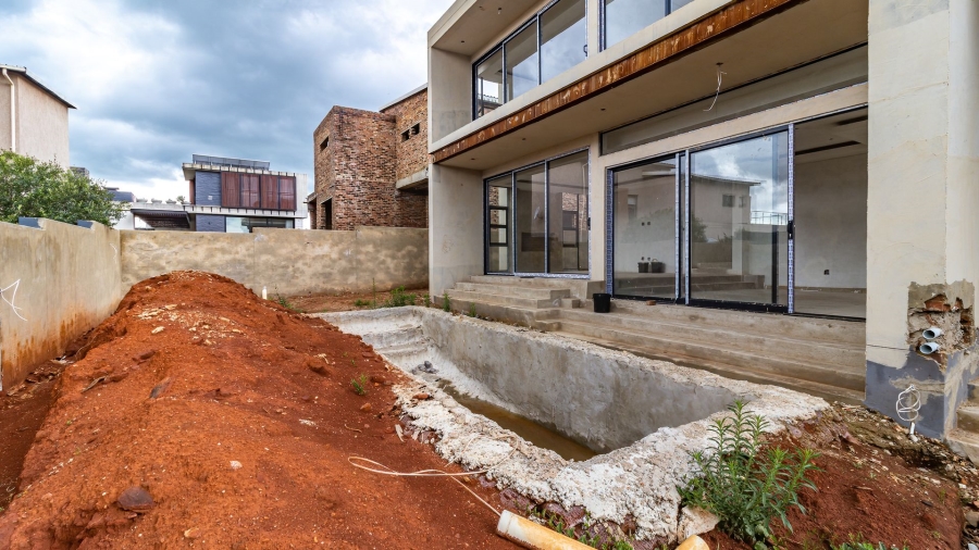 4 Bedroom Property for Sale in Eye of Africa Gauteng