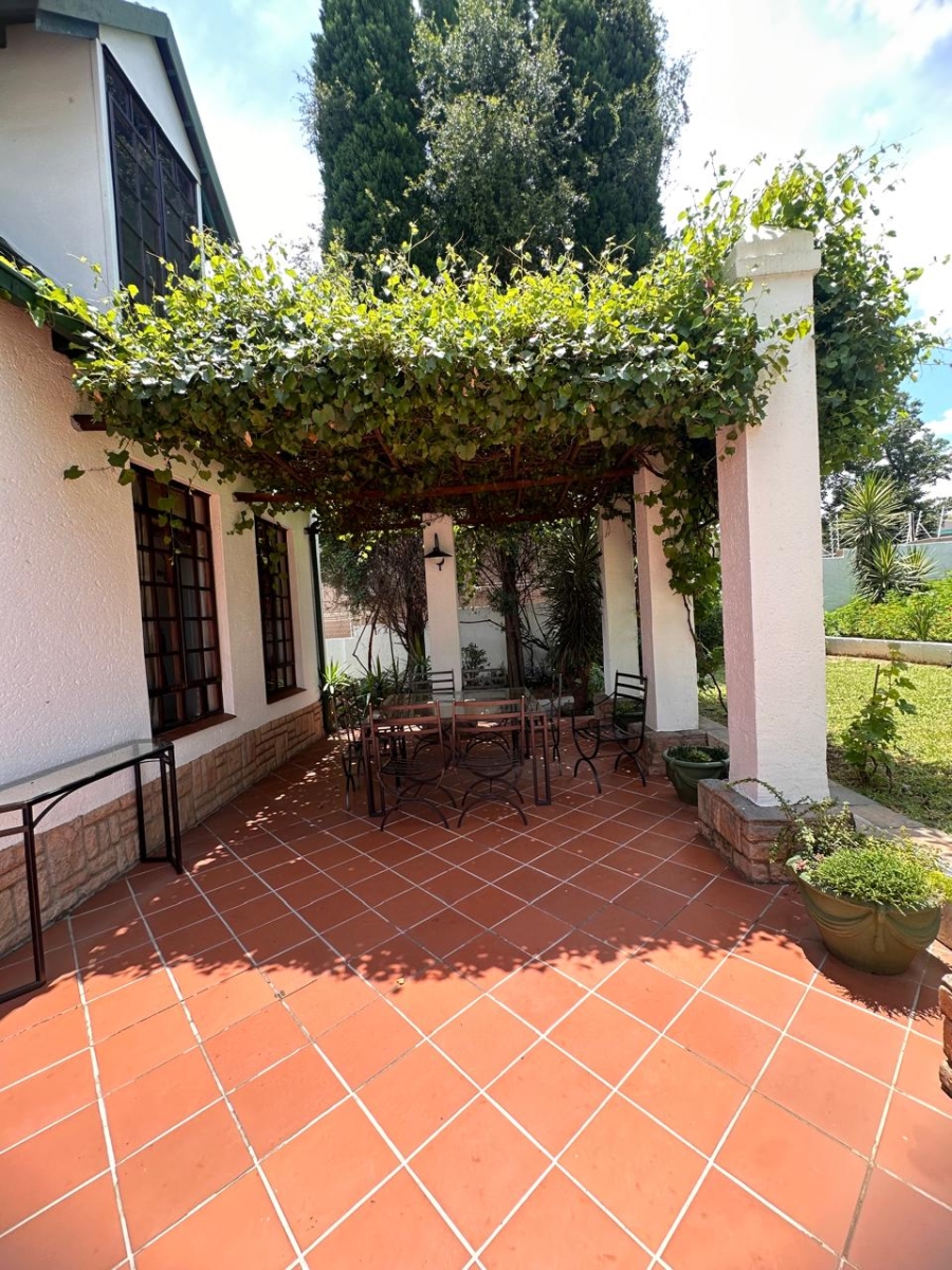 7 Bedroom Property for Sale in Sunninghill Gauteng