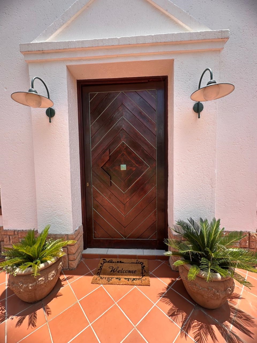 7 Bedroom Property for Sale in Sunninghill Gauteng