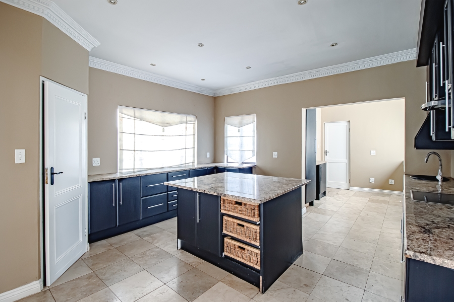 4 Bedroom Property for Sale in Blue Valley Golf Estate Gauteng