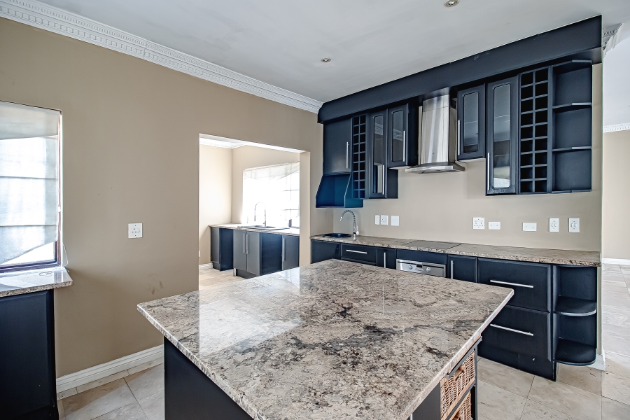 4 Bedroom Property for Sale in Blue Valley Golf Estate Gauteng