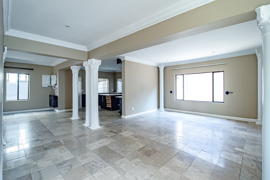 4 Bedroom Property for Sale in Blue Valley Golf Estate Gauteng