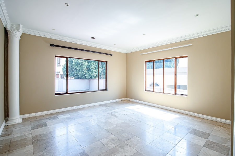 4 Bedroom Property for Sale in Blue Valley Golf Estate Gauteng