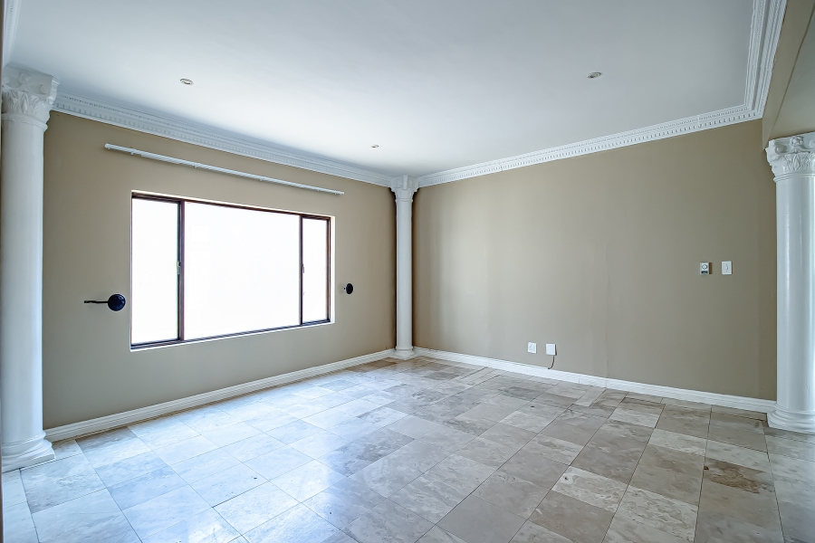 4 Bedroom Property for Sale in Blue Valley Golf Estate Gauteng