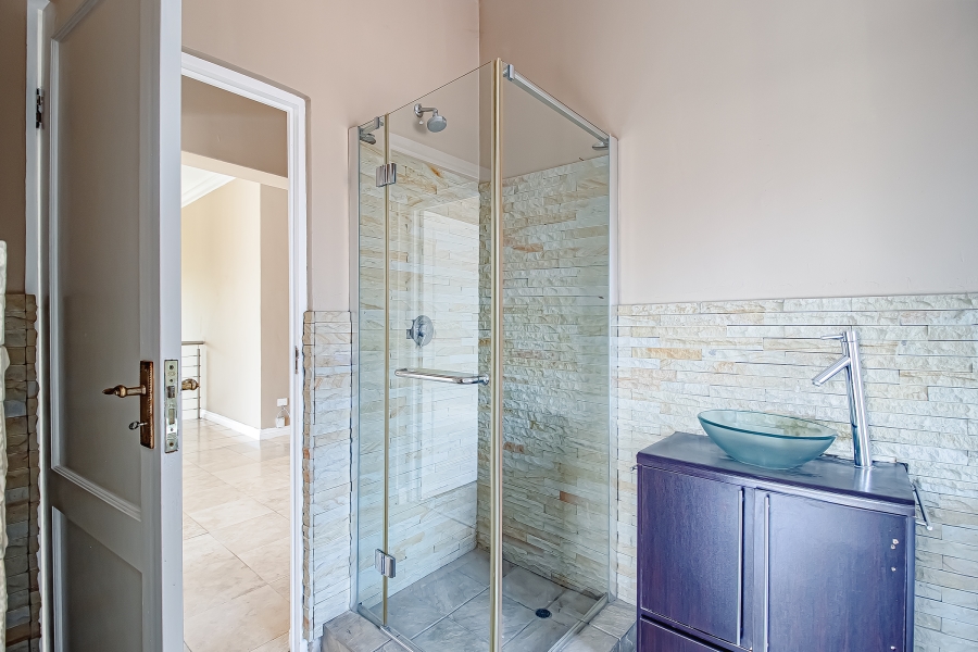 4 Bedroom Property for Sale in Blue Valley Golf Estate Gauteng