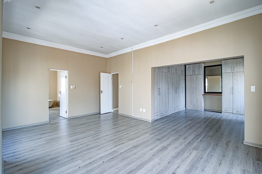 4 Bedroom Property for Sale in Blue Valley Golf Estate Gauteng