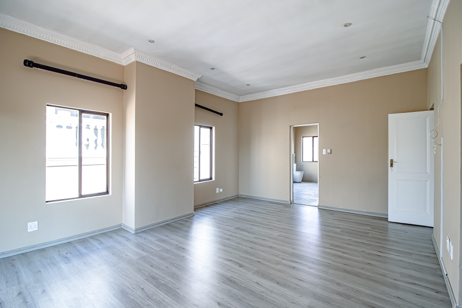 4 Bedroom Property for Sale in Blue Valley Golf Estate Gauteng