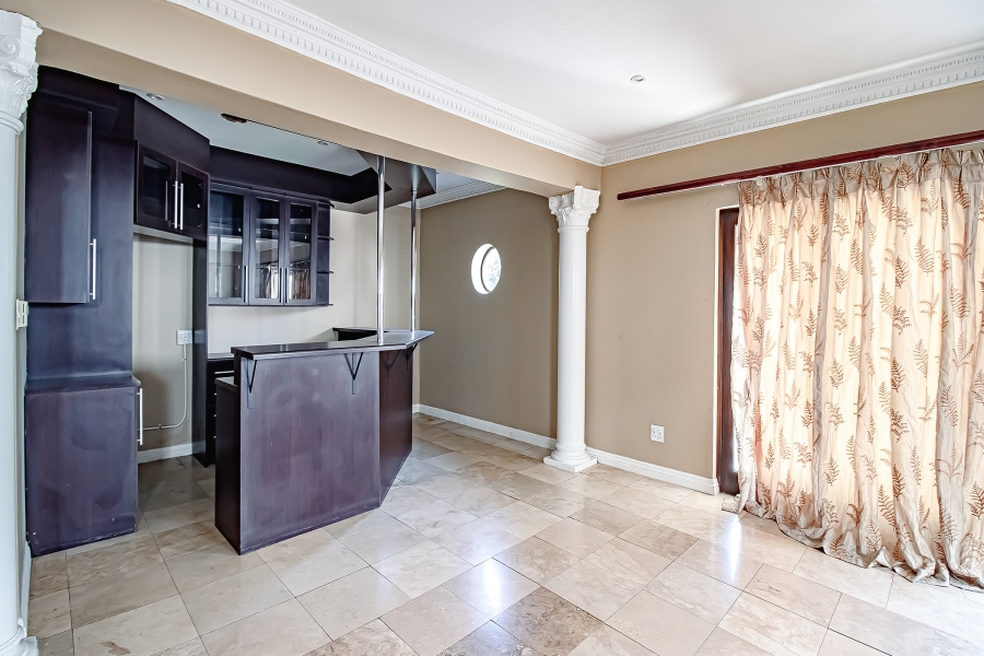 4 Bedroom Property for Sale in Blue Valley Golf Estate Gauteng