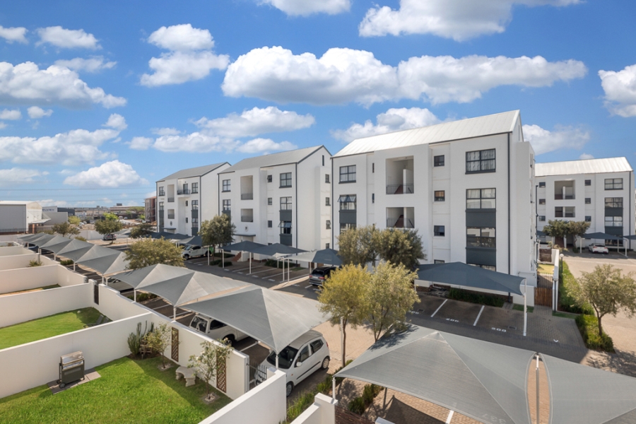 2 Bedroom Property for Sale in Greenstone Hill Gauteng