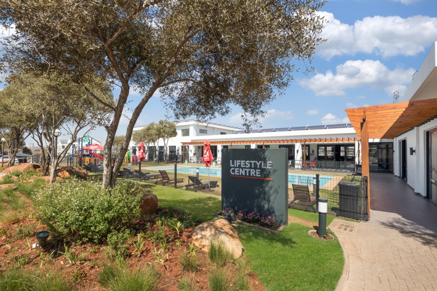 2 Bedroom Property for Sale in Greenstone Hill Gauteng