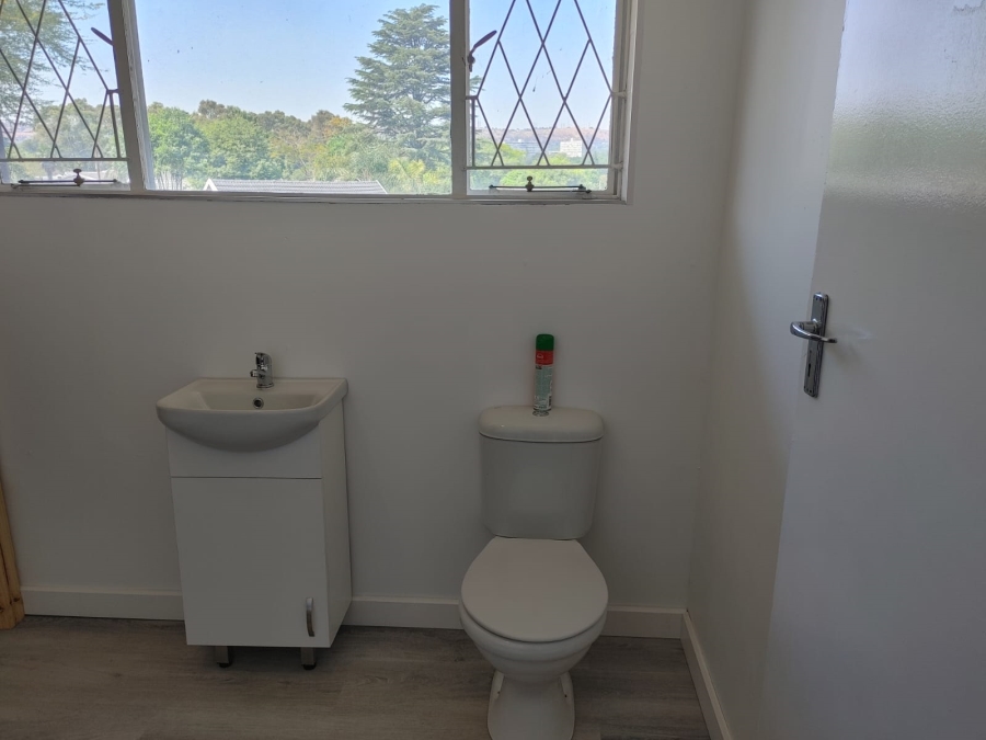 6 Bedroom Property for Sale in Dowerglen Gauteng