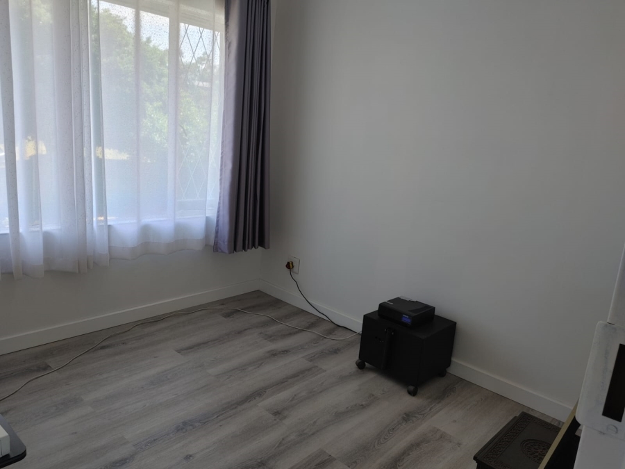 6 Bedroom Property for Sale in Dowerglen Gauteng