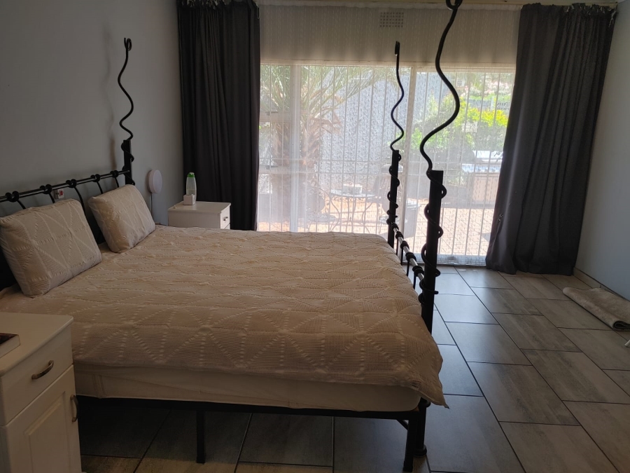 6 Bedroom Property for Sale in Dowerglen Gauteng