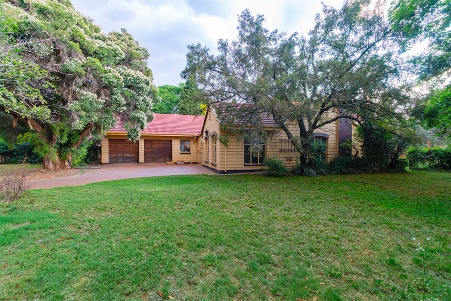 4 Bedroom Property for Sale in Larrendale Gauteng